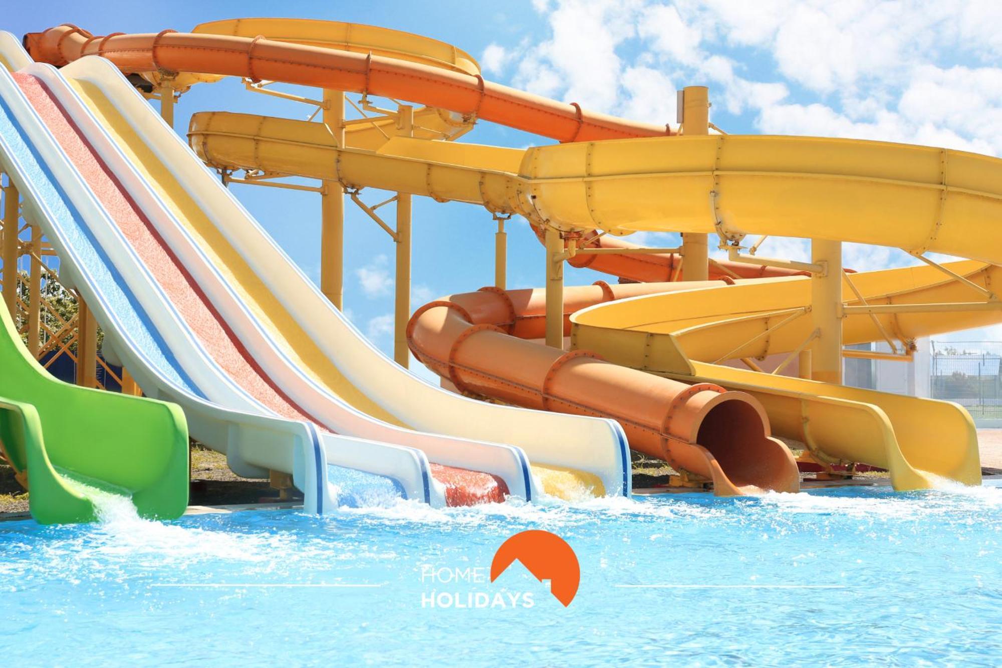 #297 Moderna V3 Com Piscina By Holidays