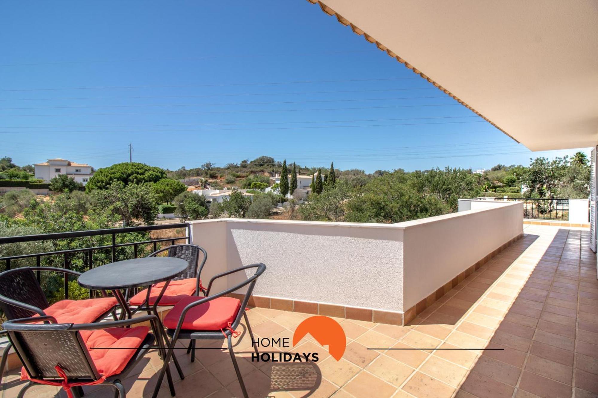 #297 Moderna V3 Com Piscina By Holidays Holiday home