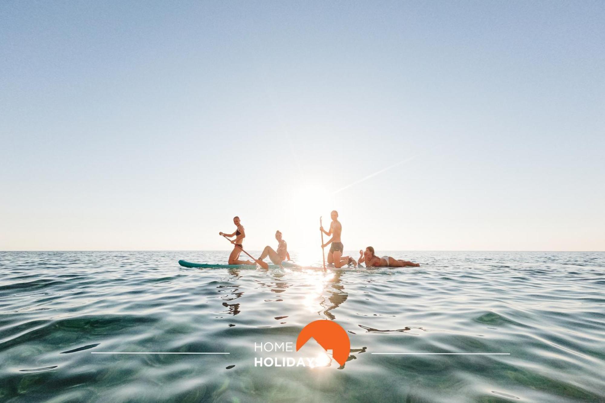 #297 Moderna V3 Com Piscina By Holidays Holiday home *