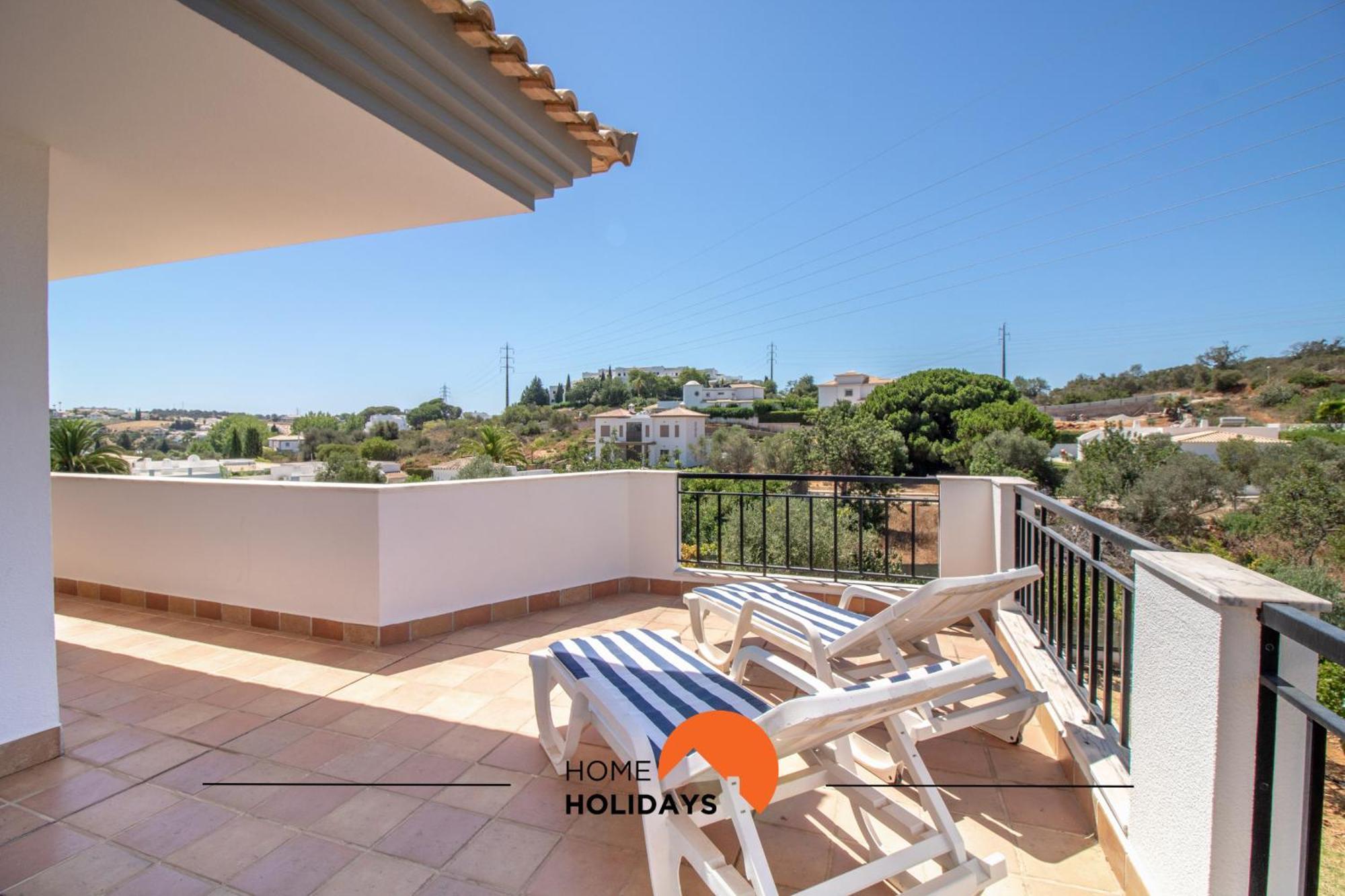 #297 Moderna V3 Com Piscina By Holidays