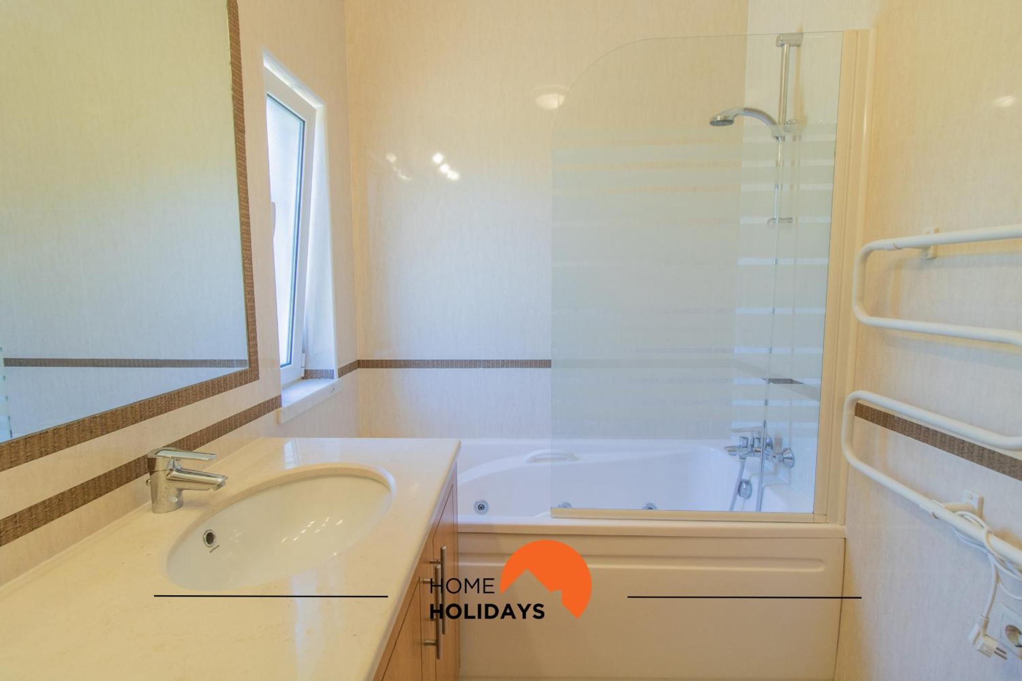 #297 Moderna V3 Com Piscina By Holidays