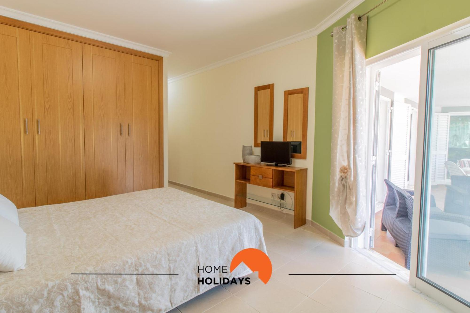 #297 Moderna V3 Com Piscina By Holidays Holiday home Albufeira