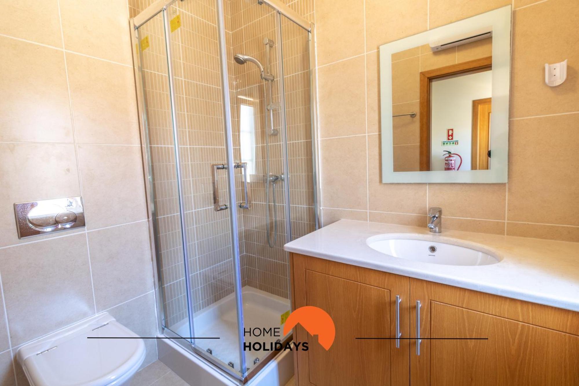 #297 Moderna V3 Com Piscina By Holidays Albufeira