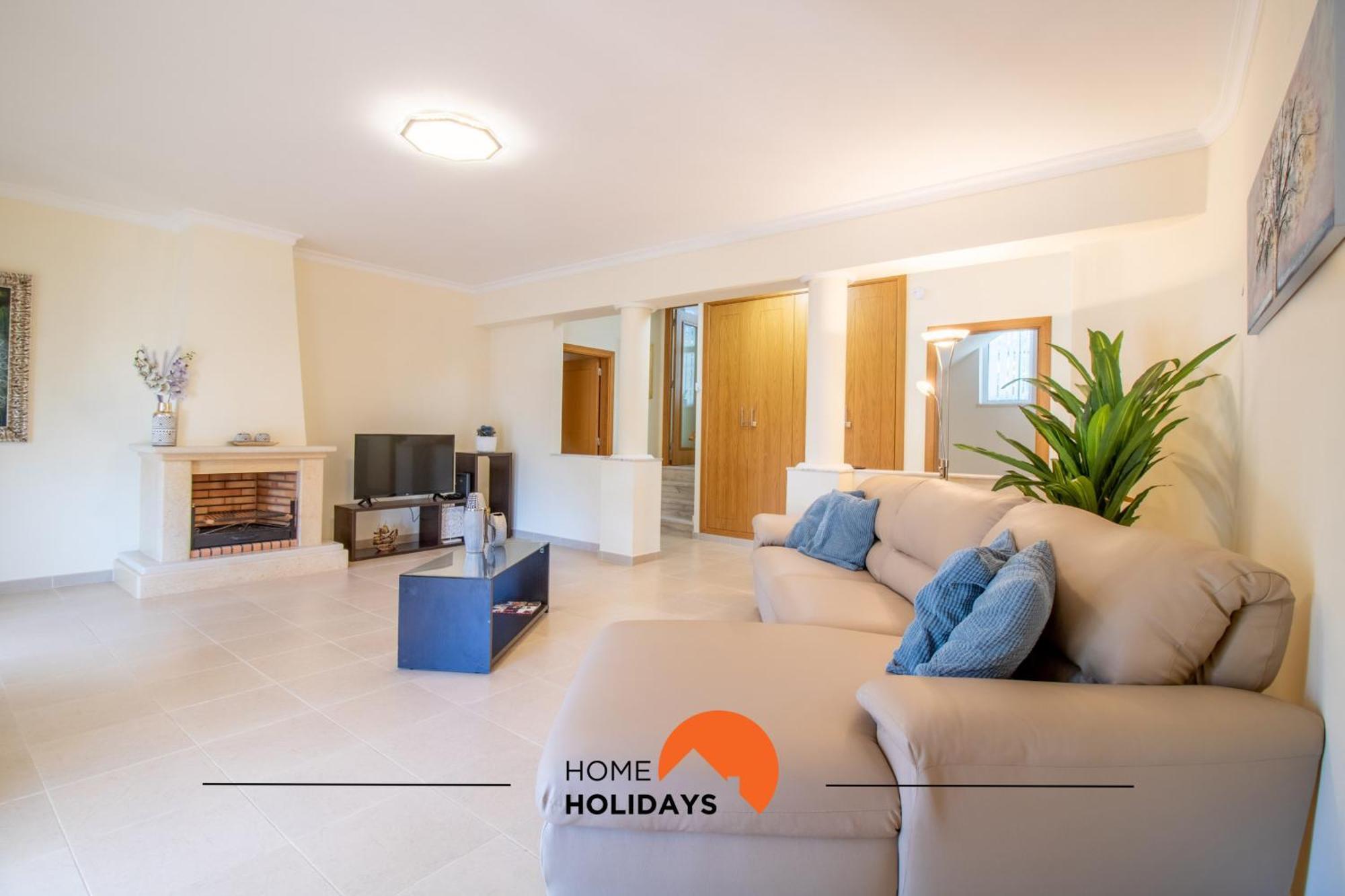 Holiday home #297 Moderna V3 Com Piscina By Holidays