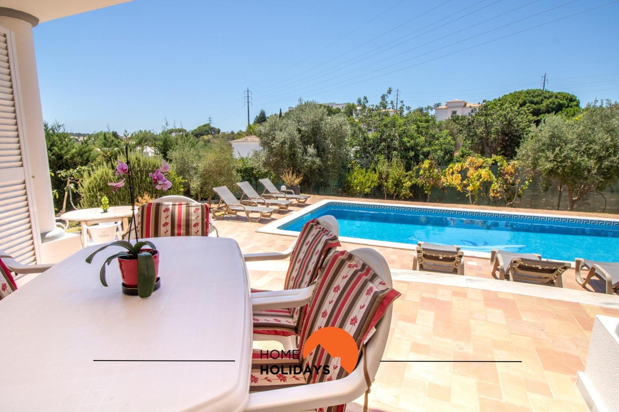 Holiday home #297 Moderna V3 Com Piscina By Holidays